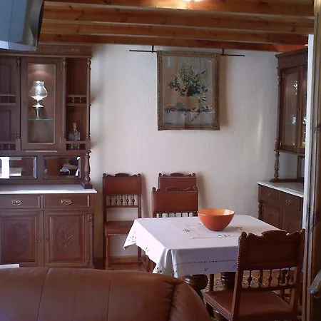 아파트 Agoriani Chalet *